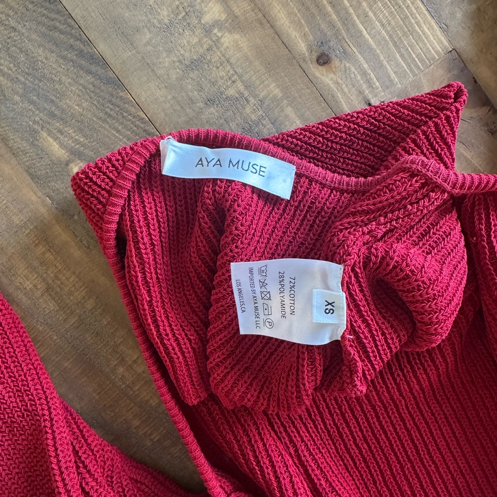 AYA MUSE - Red Knit Skirt Set - Picture 5 of 7